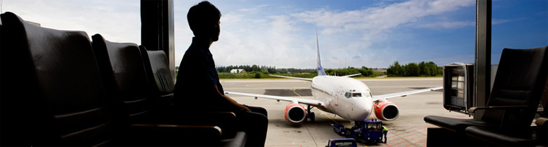 Sitio no oficial de tres aeropuertos principal de Paris : Orly, Roissy de Gaulle y aeropuerto de Beauvais - transporte : shuttles, taxis, alquiler de coches - guia y mapa
